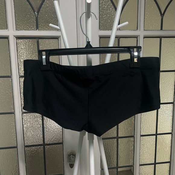 Top + Bottoms - Body Glove Bikini👙🌺✨ - Picture 4 of 4